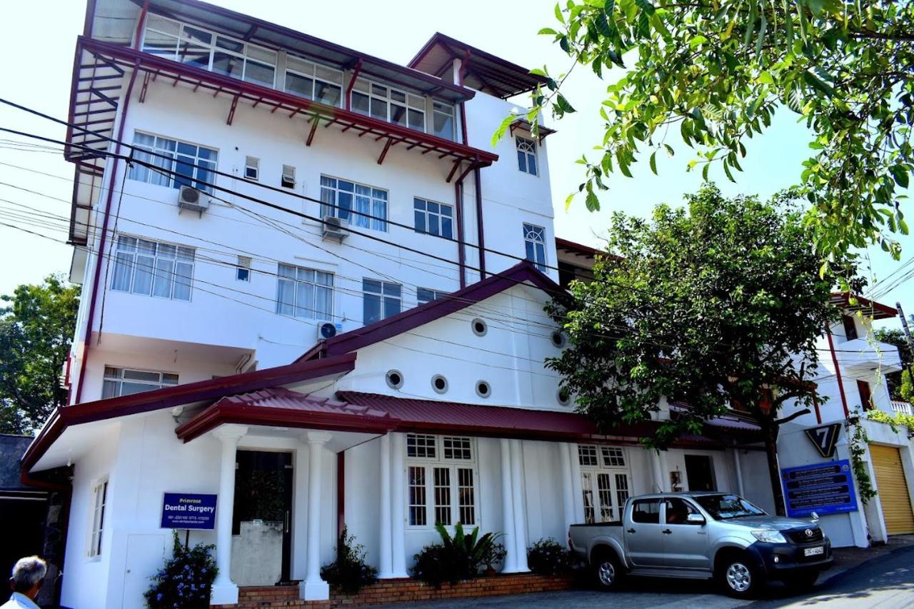 Smile Hub Kandy -Youth Hostel- Exteriér fotografie