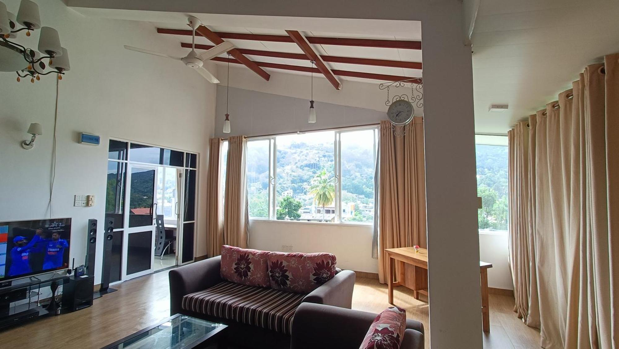 Smile Hub Kandy -Youth Hostel- Pokoj fotografie